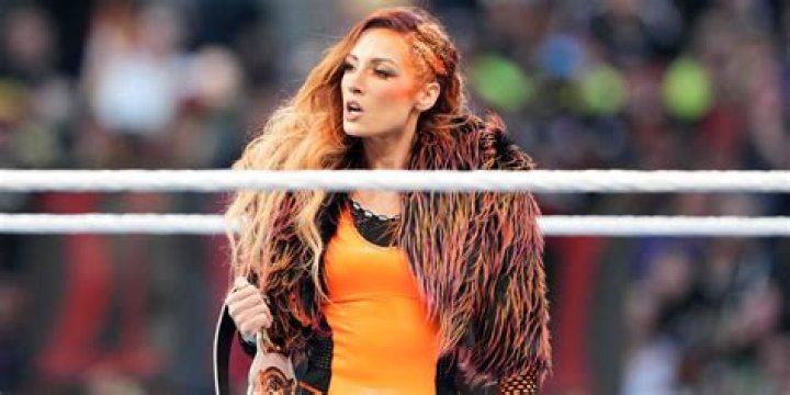 Becky Lynch’s Bio, Height, Weight, Measurements, Net Worth & More