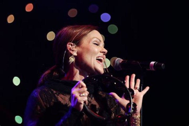 Belinda Carlisle Net Worth: Details About Husband, Child, Songs, Young - SarkariResult