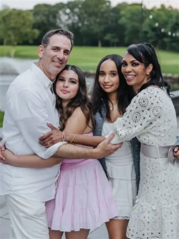 Harris Faulkner Husband, Net worth, Father, Daughters, Family