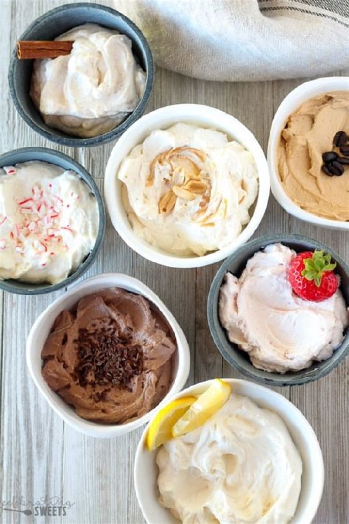 Homemade Whipped Cream (10 Flavors)