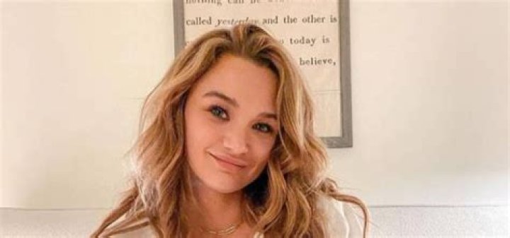 Hunter King Height, Weight, Measurements, Bra Size, Shoe Size