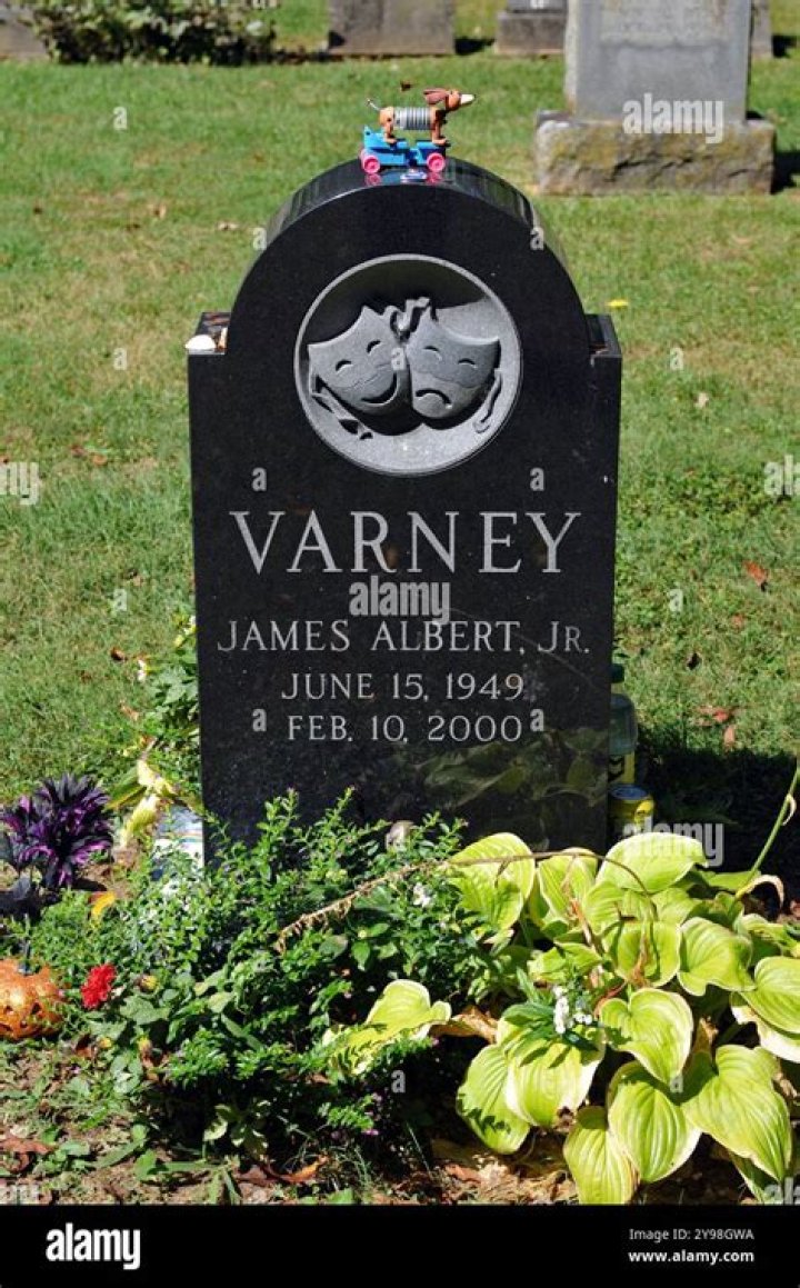 Jim Varney Parents, Meet James Albert Varney, Sr. And Louise Varney - SarkariResult