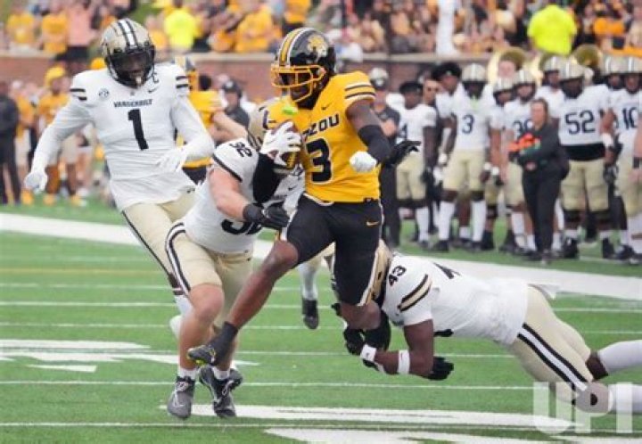 Luther Burden III Scores a Touchdown in the Missouri Tigers vs. Georgia Bulldogs Game - SarkariResult