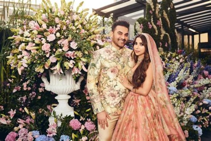 Makeup Artist Archives – Wealthy Celebrity