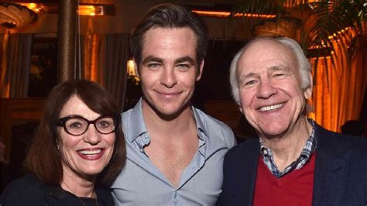 Robert Pine Net Worth: Details About Wife, TV, Movies, Shows, Young, Son - SarkariResult