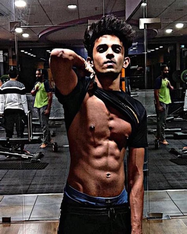 Sam Raimi Height, Weight, Body Measurements, Shoe Size, Family