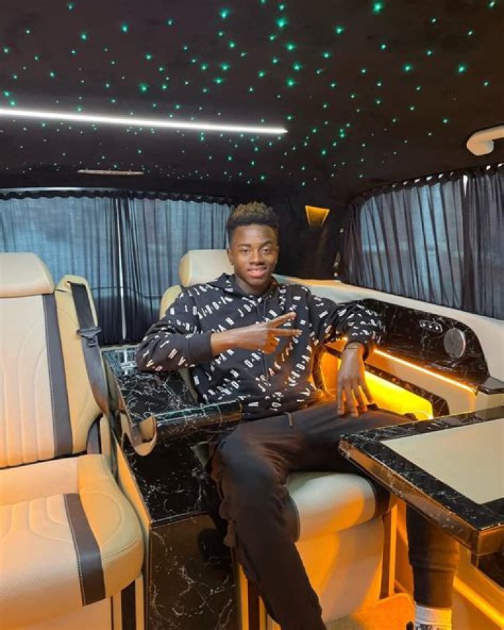 Simon Adingra Net Worth : Career, Family, Age, Income, Wiki, Bio, All You Need to Know - SarkariResult