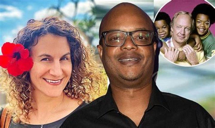 Todd Bridges Net Worth: Details About Wife, and, Movies, TV, Age, Shows - SarkariResult