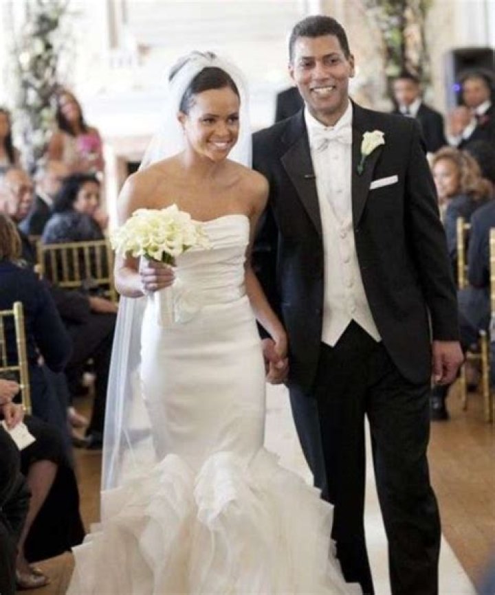 What's Linsey Davis Age? Know Her Wedding Details Along With Her Husband, Baby, Wiki, Parents, And Height