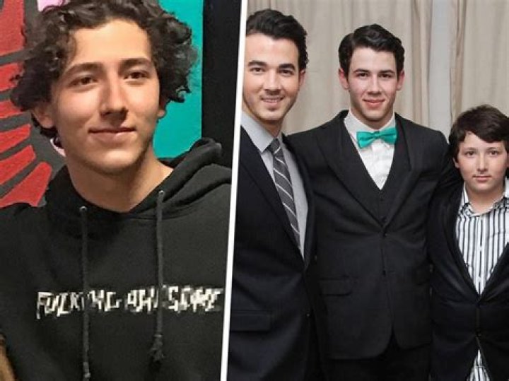 What happened to the fourth jonas brother: What is the 4th Jonas brother doing?