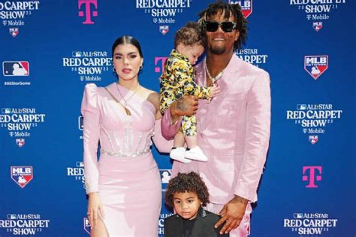 Who are Ronald Acuna Parents? - Family & Biography Details - SarkariResult