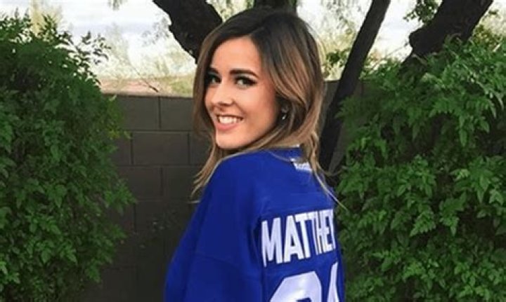 Who Is Auston Matthews’ Girlfriend? Know All About Emily Ruttledge - SarkariResult